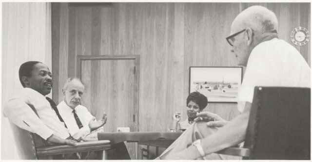 The Godfather of Silicon Valley – Roy Clay Sr.’s Unstoppable Journey Roy Clay SR