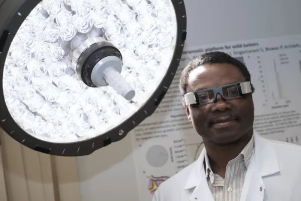 Dr Samuel Achilefu